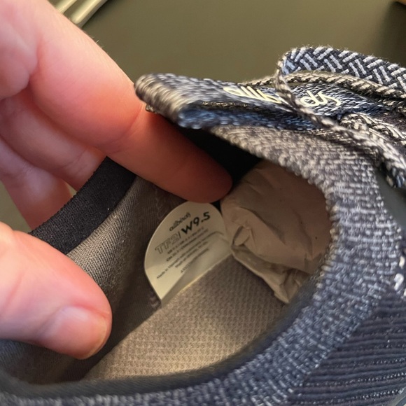 Allbirds Women’s Tree Flyer 2 - Picture 4 of 6